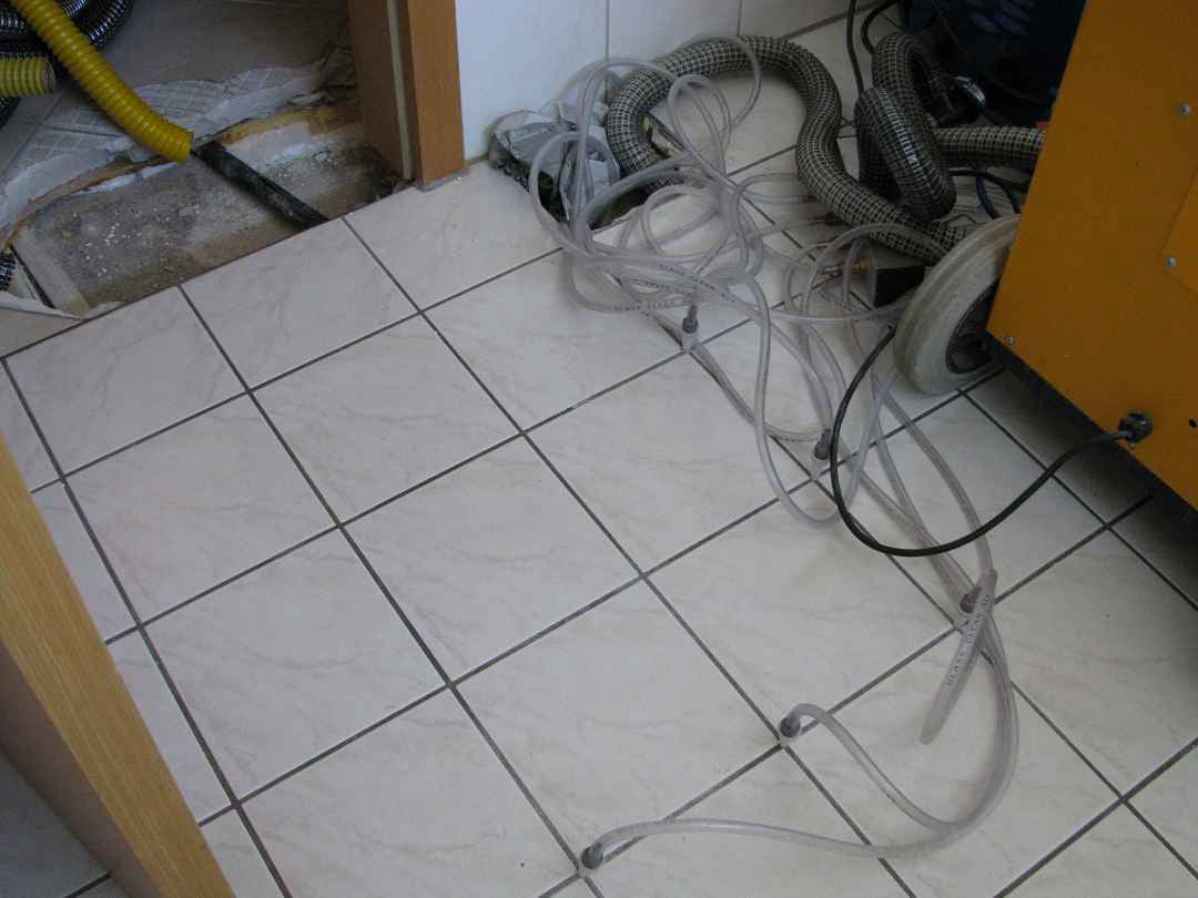 Enttek.de, Wasserschaden, Kreuzfugentrocknung, Bad Sachsa, Bad Lauterberg, Osterode, Nordhausen, Eichsfeld, Harz